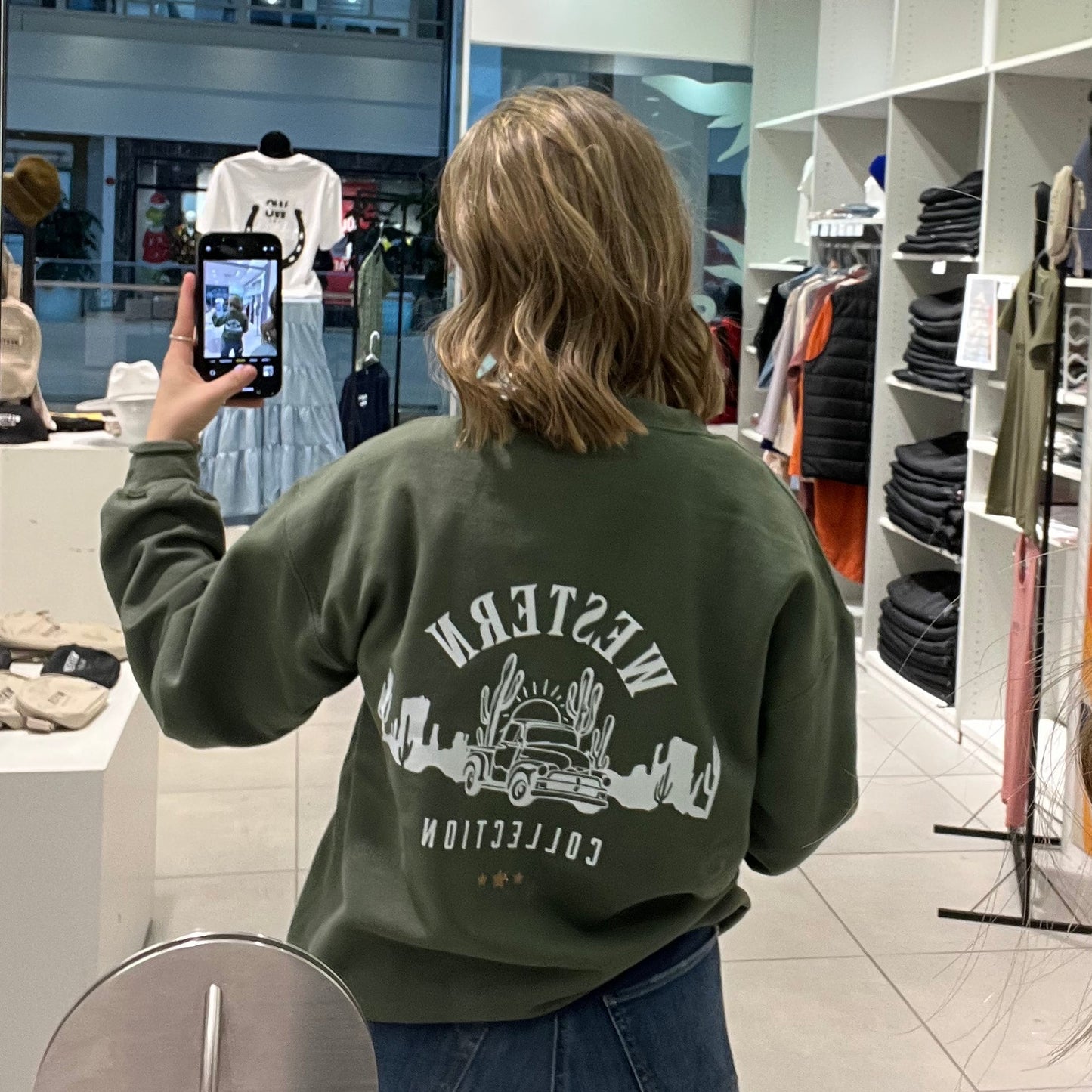 Dusty Road Pickup - Crewneck