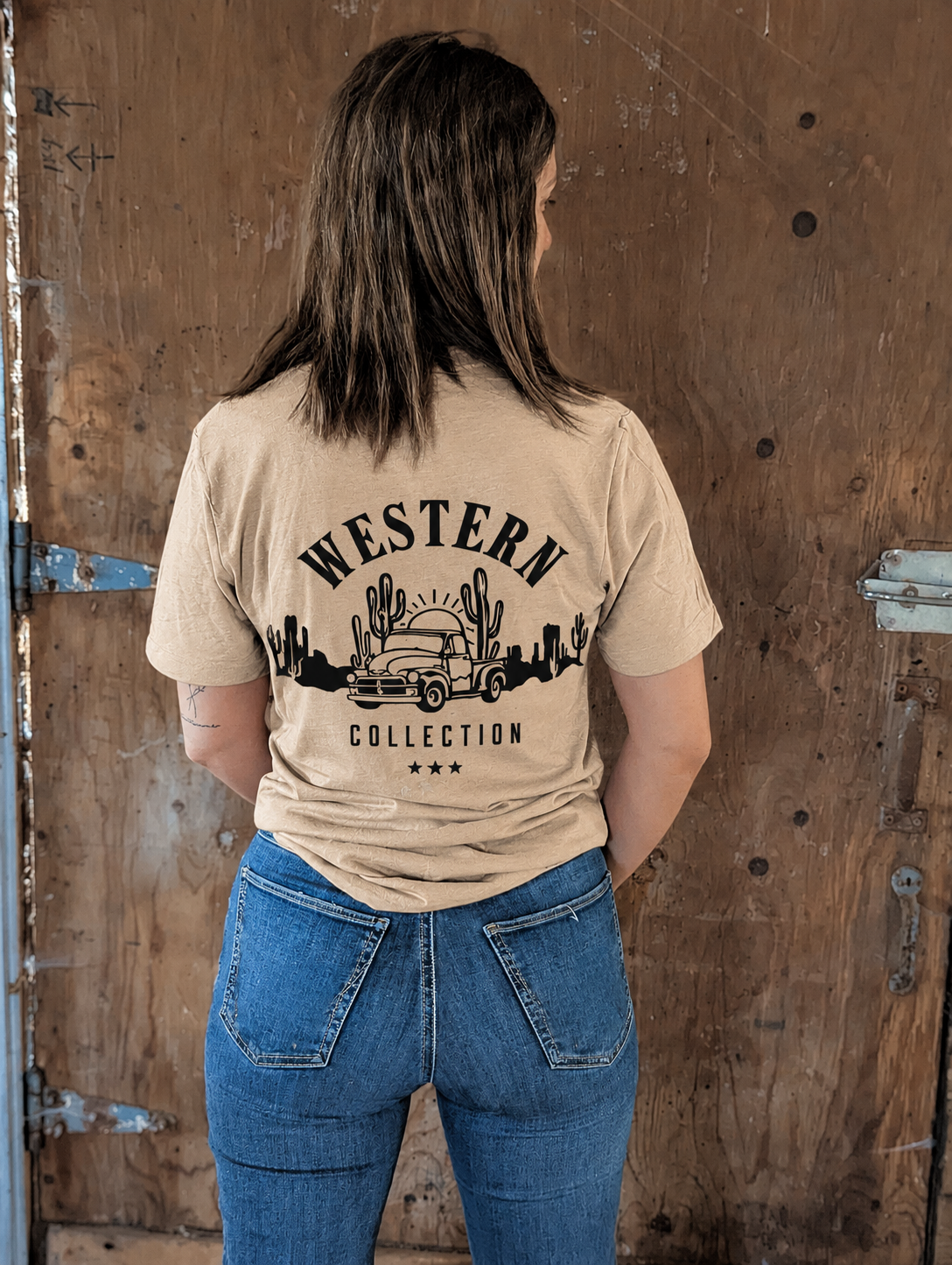 Dusty Road Pickup - T-Shirt