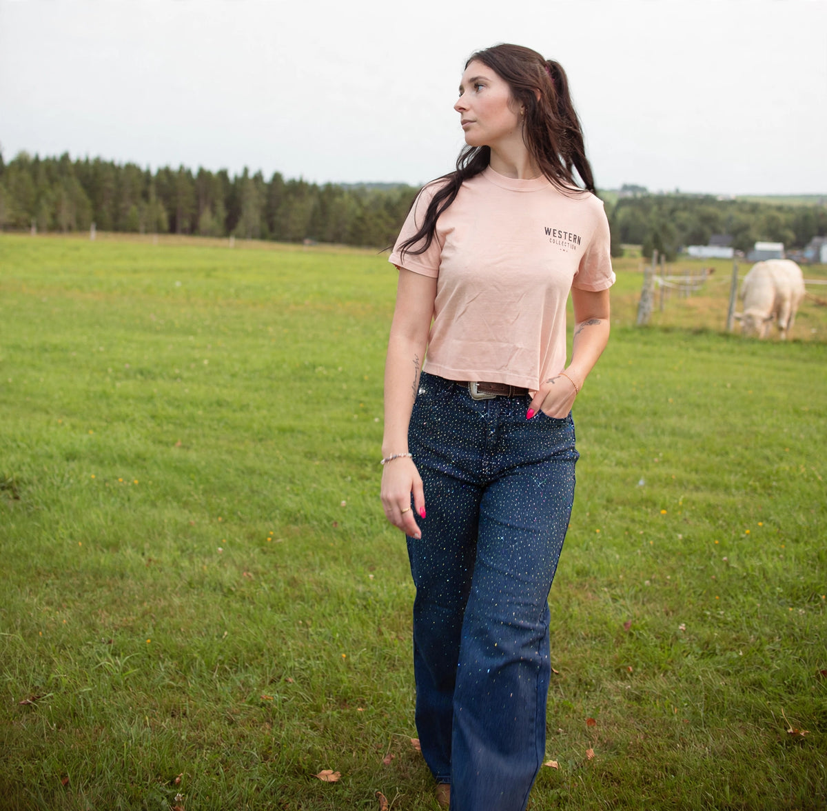 Jean Western Stardust couleur Bleu marine porte, pleine longueur dans le champ